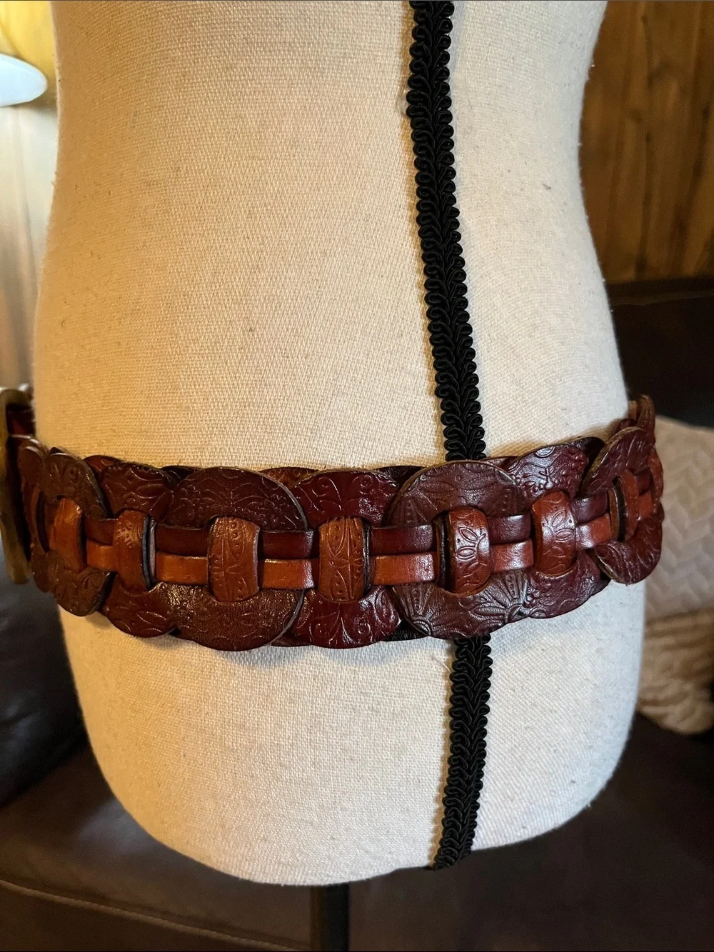 Fossil Tooled Chain Woven Belt Brown Leather Western Wide 2.75